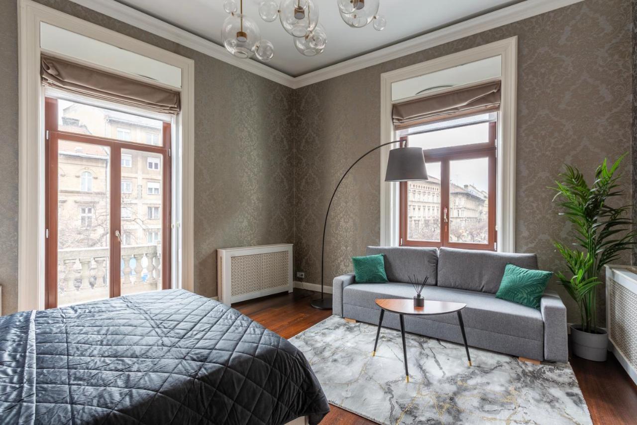 Luxury Apartment With Balcony Next To The New York Cafe Budapeste Exterior foto