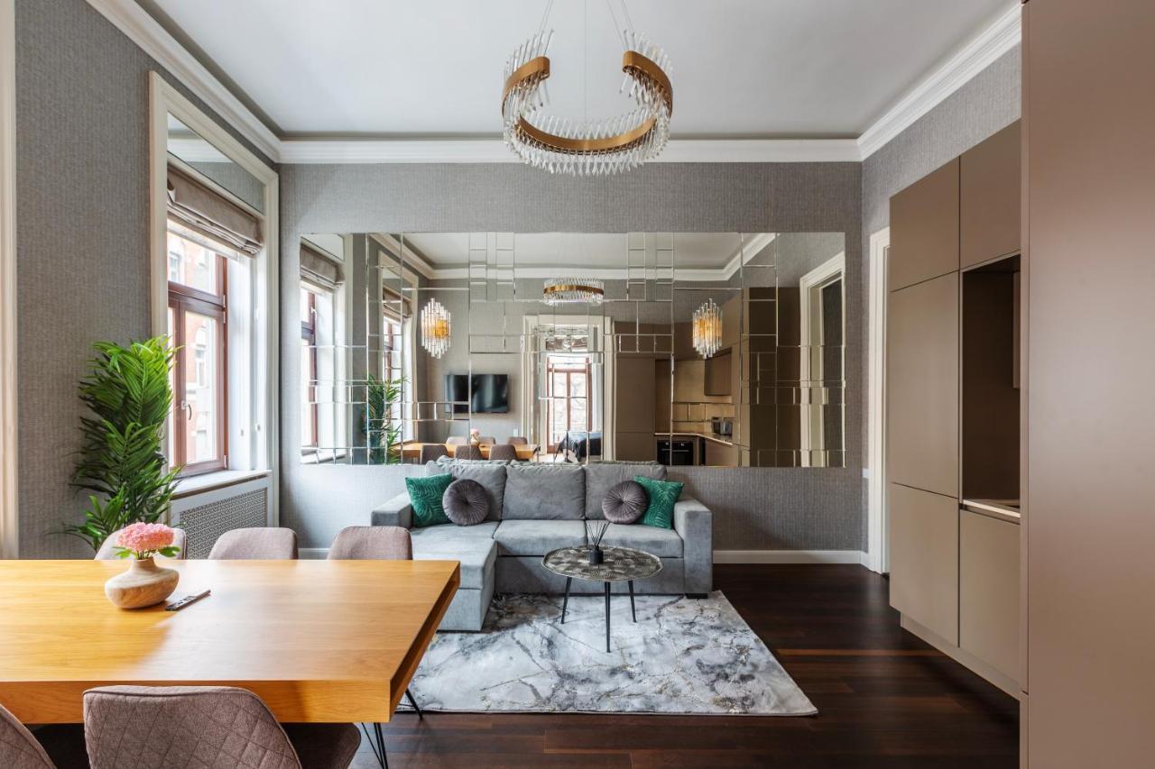 Luxury Apartment With Balcony Next To The New York Cafe Budapeste Exterior foto